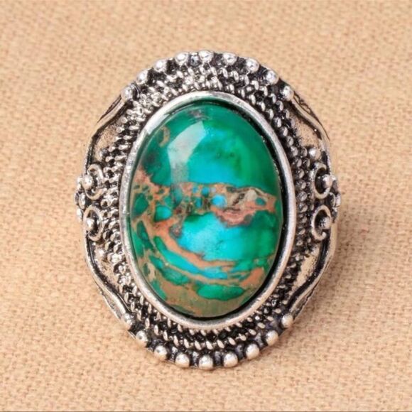 NEW Green Turquoise Silver Tone Ring - Picture 3 of 3